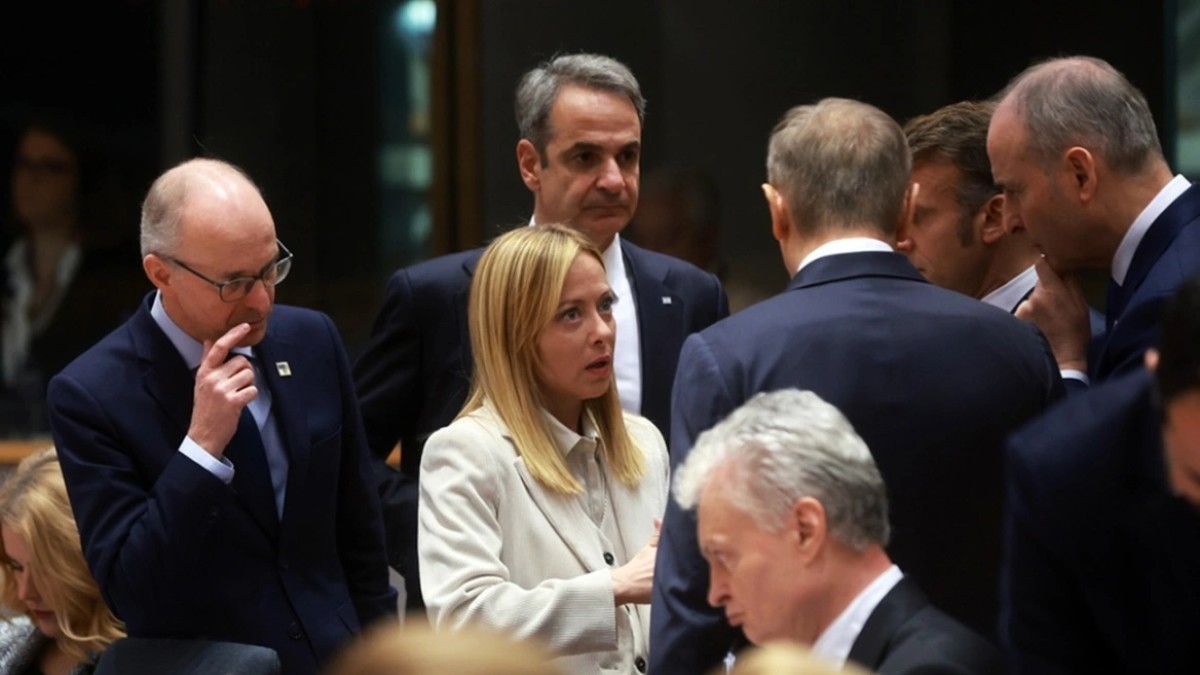 Σκληρό παζάρι στις Βρυξέλλες για την Ουκρανία: Στο «τραπέζι» τα παγωμένα ρωσικά κεφάλαια – Εναλλακτικό σχέδιο αν «κολλήσει» το Βέλγιο