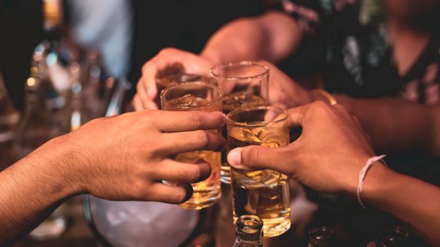 ΑΑΔΕ: Εντατικοί έλεγχοι σε νυχτερινά κέντρα με την επιχείρηση «Πυρετός το Σαββατόβραδο»