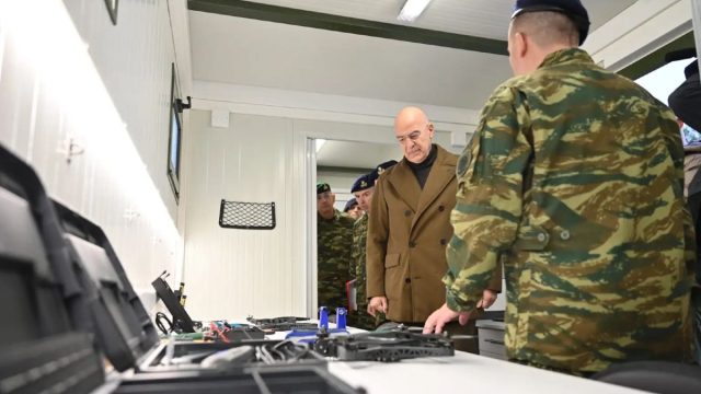 Στην Ξάνθη η δεύτερη στρατιωτική παραγωγής drones – «Θα κατασκευάζονται 1.000 το μήνα» είπε ο Δένδιας