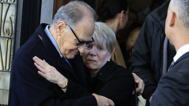 Σύλβα Ακρίτα: Ο πολιτικός και καλλιτεχνικός κόσμος αποχαιρέτησε την πρώην υπουργό  – Συντετριμμένη η Έλενα Ακρίτα