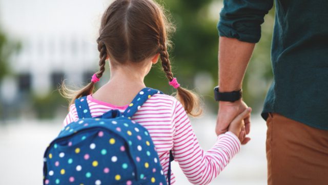 Επίδομα Παιδιού Α21: Άνοιξε η πλατφόρμα – Ποιοι είναι οι δικαιούχοι