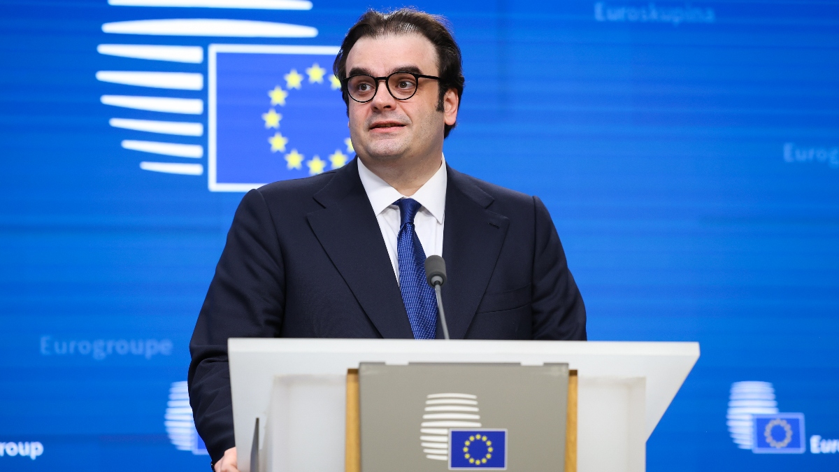 Politico για εκλογή Πιερρακάκη: «Η Ελλάδα ηγείται πλέον του οργανισμού που την έσωσε από τη χρεοκοπία»