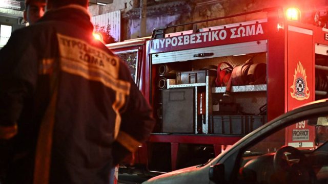 Ροδόπη: Ανήλικος ανασύρθηκε χωρίς τις αισθήσεις του μετά από φωτιά σε μονοκατοικία