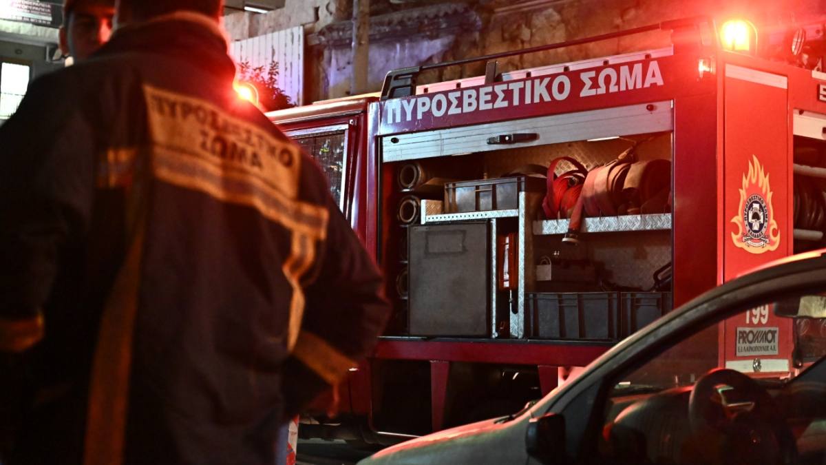 Ροδόπη: Ανήλικος ανασύρθηκε χωρίς τις αισθήσεις του μετά από φωτιά σε μονοκατοικία