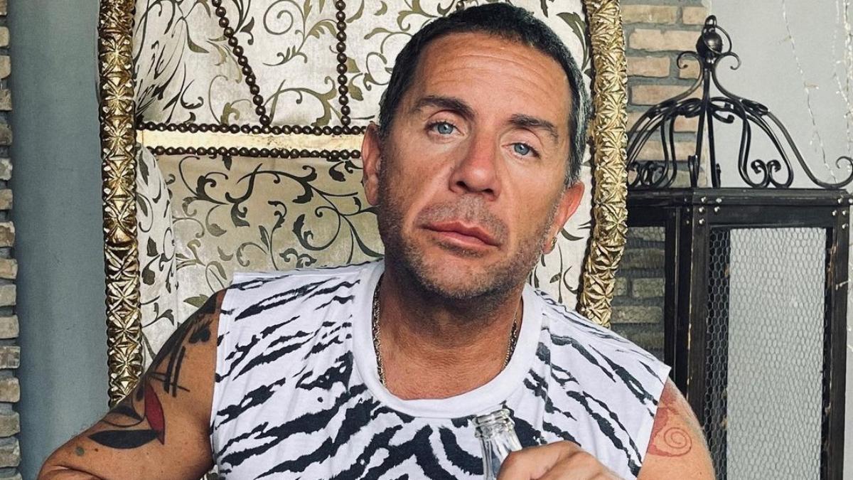 Μαζωνάκης: «Ο Γιώργος θα πει την άποψή του, έχει το δίκιο με το μέρος του», λέει ο δικηγόρος του τραγουδιστή