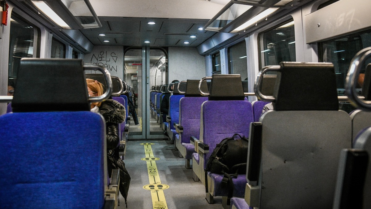 Η Hellenic Train διέκοψε τα δρομολόγια Λάρισα-Λειανοκλάδι λόγω υπερχείλισης του Ενιπέα