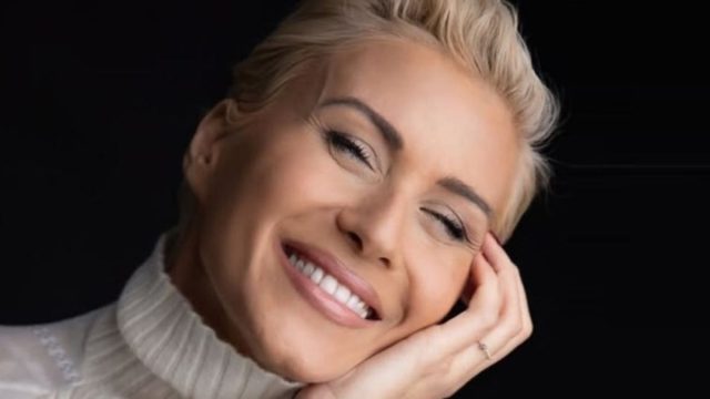 «Ήρθα κοντά στον θάνατο»: Η Άννα Κανδαράκη μιλά για τον καρκίνο
