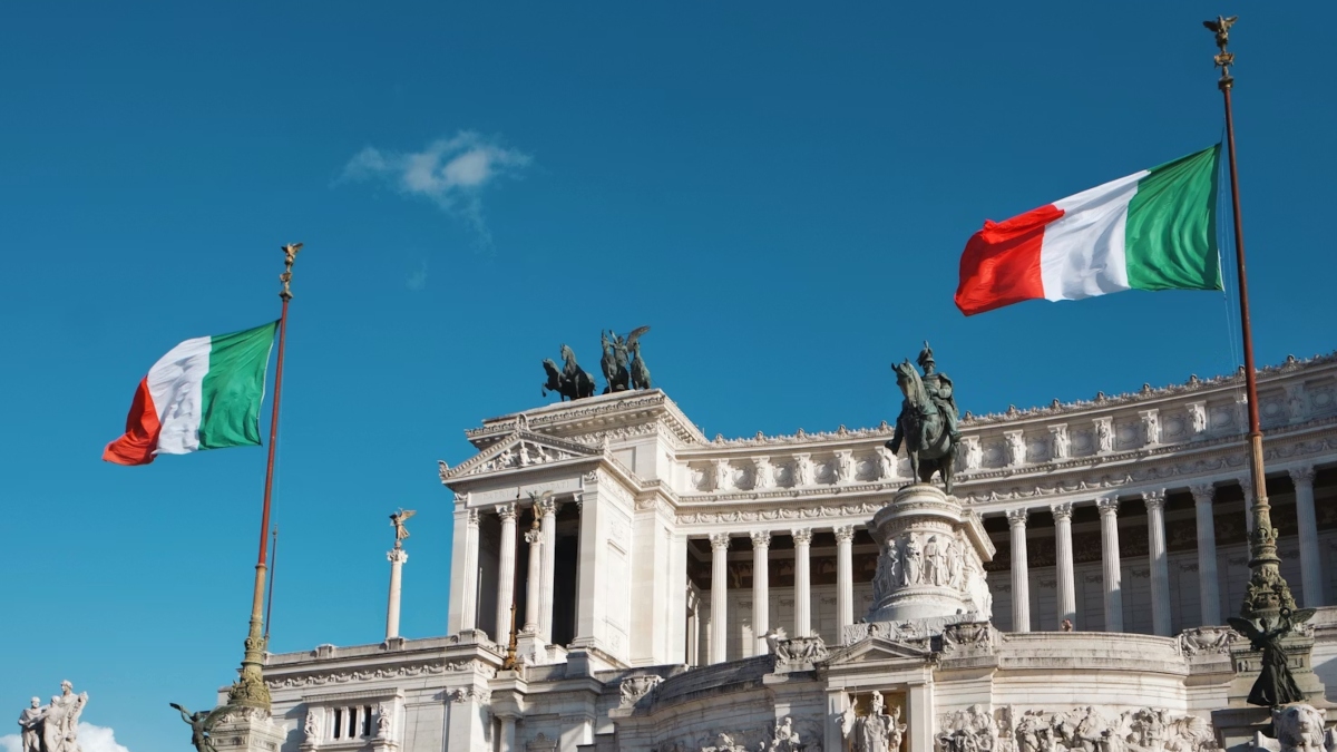 Η Ιταλία αφαίρεσε μια λέξη από τον εθνικό της ύμνο