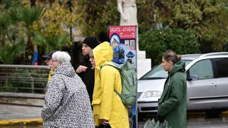Καιρός σήμερα 26/12: Χειμωνιάτικες συνθήκες με κρύο και βοριάδες – Πώς θα κάνουμε Πρωτοχρονιά σύμφωνα με Αρνιακό – Μαρουσάκη
