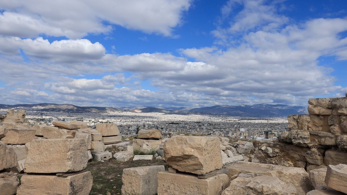 Καιρός 19/12: Ηλιόλουστος για λίγο ακόμα – Αλλάζει το σκηνικό τα Χριστούγεννα – Η εκτίμηση Αρνιακού και Μαρουσάκη