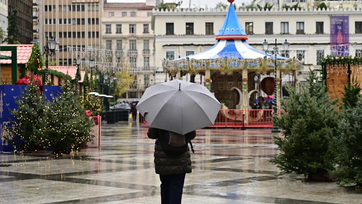 Λόγω χαμηλών θερμοκρασιών, ο Δήμος Αθηναίων ανοίγει θερμαινόμενες αίθουσες