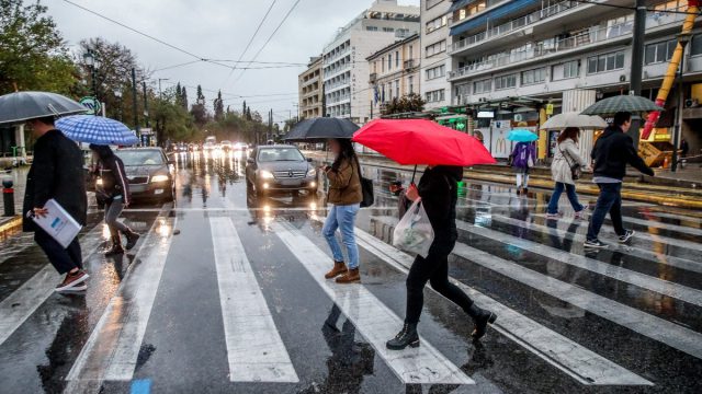 Καιρός: Επανέρχεται το βροχερό σκηνικό – Οι δύσκολες μέρες και τι ισχύει για Αθήνα