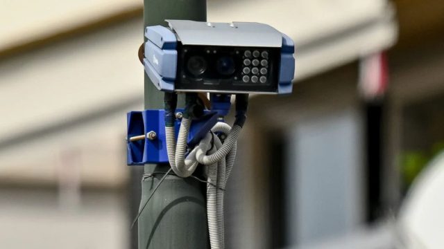 Τέλος οι παραβάσεις – Η κυβέρνηση βάζει ΑΙ κάμερες στον πιο κεντρικό δρόμο της Αθήνας