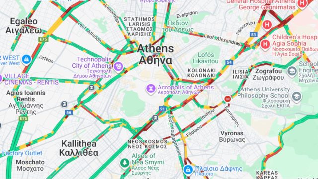 Κίνηση 11/12: Σοβαρή κυκλοφοριακή επιβάρυνση σε Κηφισό και Κηφισίας – Προβλήματα και στην Αττική Οδό