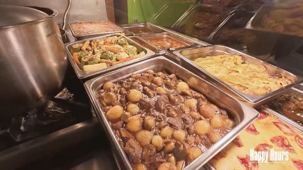 Κληματαριά: Η καρδιά της παλιάς Αθήνας που χτυπά με γεύσεις γάστρας και ρεμπέτικη ψυχή