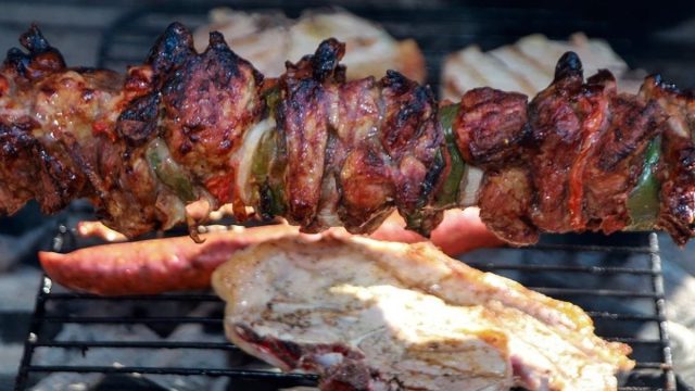 Παγκόσμια κατάταξη Taste Atlas: Η ελληνική κουζίνα «χτυπά» κορυφή – Το διάσημο πιάτο που την έφερε στη δεύτερη θέση