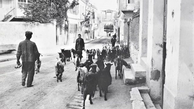 Κουίζ για την παλιά Αθήνα: Αναγνωρίζετε την περιοχή; Είναι από τις πιο γνωστές