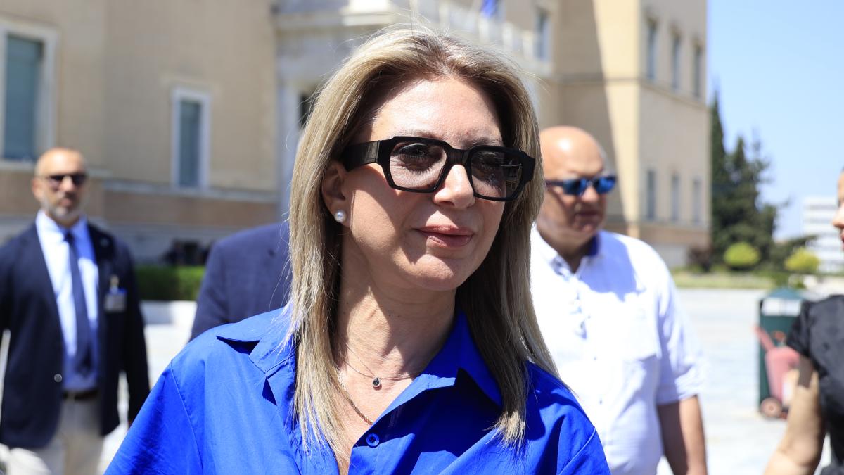 «Είμαι στην πρώτη γραμμή, πάμε για κάτι πολύ μεγάλο»: Η Καρυστιανού προανήγγειλε τη δημιουργία κόμματος