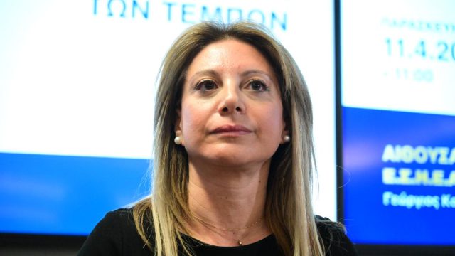 Καρυστιανού για έφοδο της ΣΔΟΕ στον Σύλλογο: «Δόλιο χτύπημα της κυβέρνησης – Τρομοκράτηση και προσπάθεια φίμωσης»