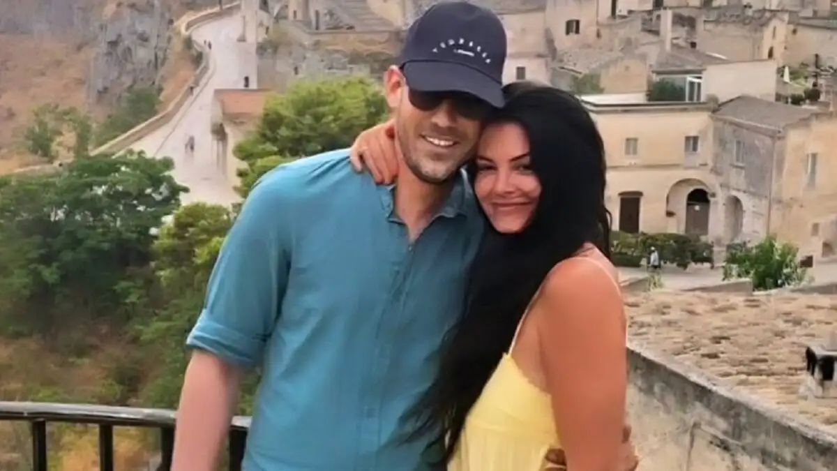 Μαρία Κορινθίου και Γιώργος Καραθανάσης στις Ιταλικές Άλπεις: Χριστουγεννιάτικη απόδραση με φόντο το χιόνι