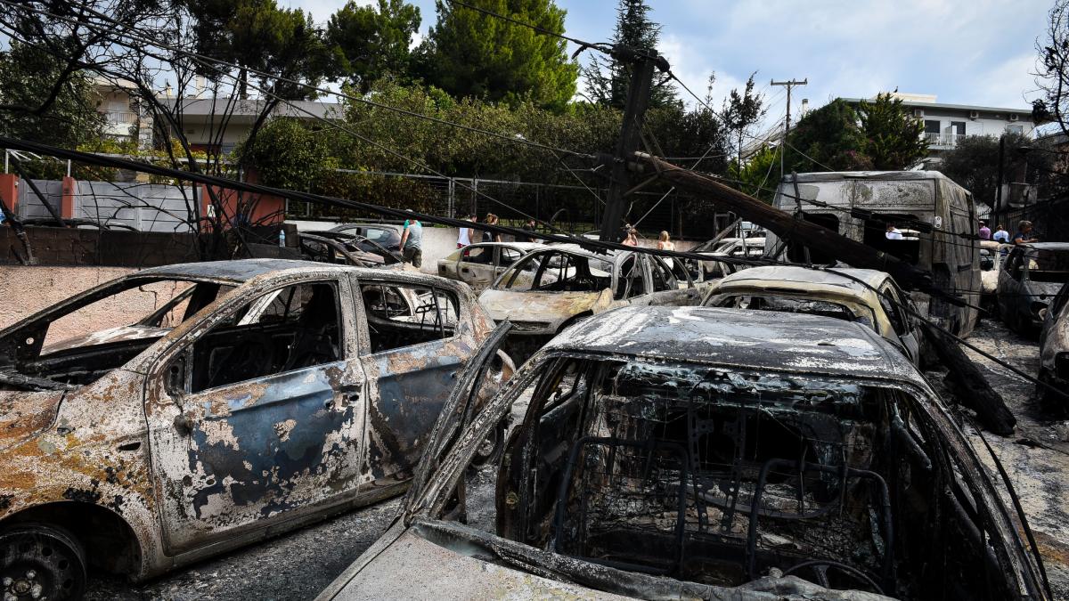 Μάτι: Συγγενείς θυμάτων κατά Αλέξη Τσίπρα για την «Ιθάκη» – «Δεν ανεχόμαστε τη χρήση της τραγωδίας μας ως εργαλείο προσωπικής αποκατάστασης»