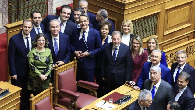 Μητσοτάκης: Επιστροφή δύο ενοικίων σε εκπαιδευτικούς, γιατρούς και νοσηλευτές – 160 εκατομμύρια σε αγρότες και κτηνοτρόφους