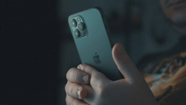 Πώς να φορτίζετε σωστά το iPhone για να μην καταστρέφετε την μπαταρία – Οι 4 κανόνες