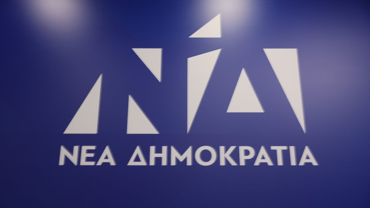 H μεγάλη έκπληξη στη Β’ Αθηνών: Το νέο ισχυρό όνομα που κοντράρει τους πρωτοκλασάτους της Νέας Δημοκρατίας και βάζει «φωτιά» στη μάχη του σταυρού