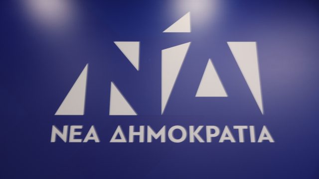 H μεγάλη έκπληξη στη Β’ Αθηνών: Το νέο ισχυρό όνομα που κοντράρει τους πρωτοκλασάτους της Νέας Δημοκρατίας και βάζει «φωτιά» στη μάχη του σταυρού