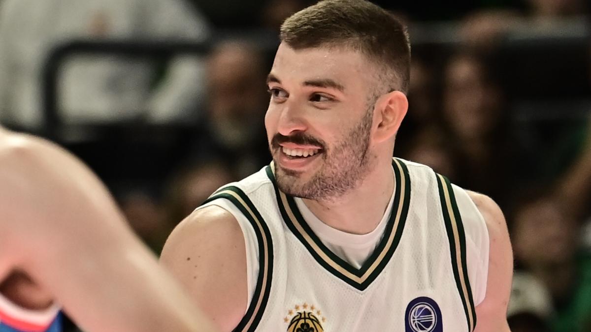Παναθηναϊκός AKTOR – Πανιώνιος 110-66: Ο Ρογκαβόπουλος έγραψε ιστορία με 40άρα!