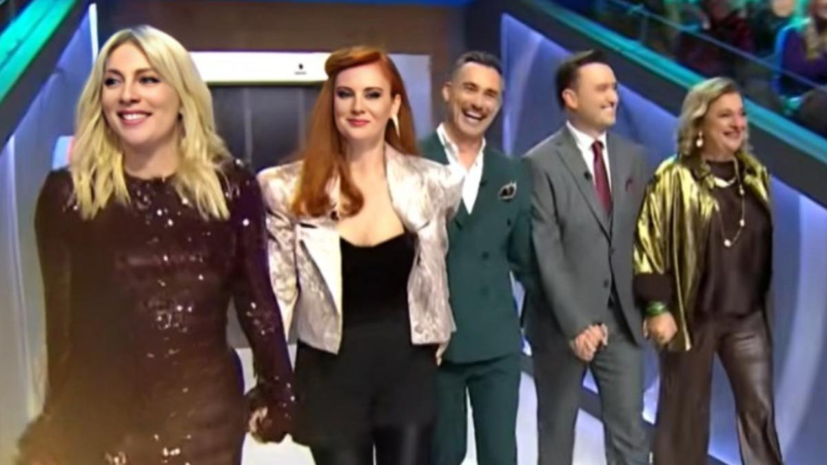 Το Twitter «υποκλίθηκε» στο reunion του «Παρά Πέντε»: «Η αιώνια λατρεία που προσφέρει comfort»
