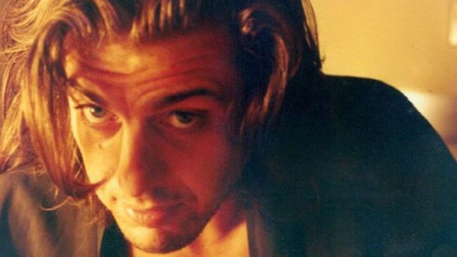 Σαν σήμερα, 6 Δεκεμβρίου 1990: Ο πρίγκιπας της ροκ, Παύλος Σιδηρόπουλος φεύγει από τη ζωή και περνάει στην αιωνιότητα