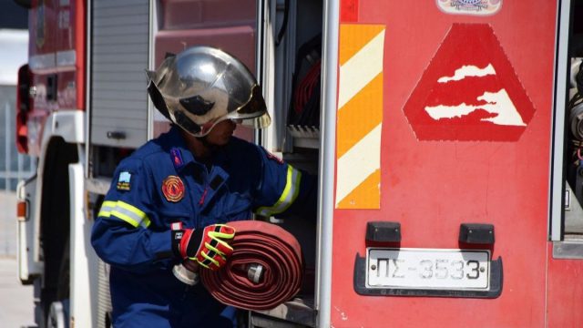 Πειραιάς: Φωτιά σε καμινάδα εστιατορίου στο Μικρολίμανο – Άμεση επέμβαση της Πυροσβεστικής
