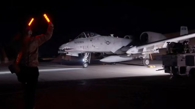 Συρία: Μπαράζ επιθέσεων των ΗΠΑ κατά του ISIS ως εκδίκηση για τον θάνατο δύο Αμερικανών στρατιωτών