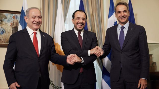 Ο Μητσοτάκης σε Ραμάλα και Ιερουσαλήμ για την Τριμερή Ελλάδας–Κύπρου–Ισραήλ: Άμυνα και ενέργεια στο επίκεντρο