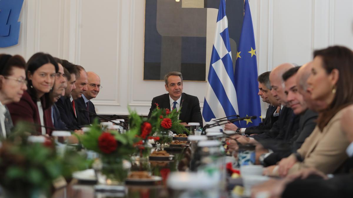 60 μεταρρυθμίσεις και 40 έργα: Τι αποφάσισε το Υπουργικό Συμβούλιο για το 2026