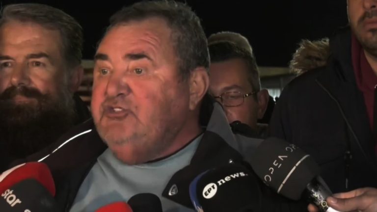 Ο Ανέστης Μαγείρας δίνει συνέντευξη τύπου