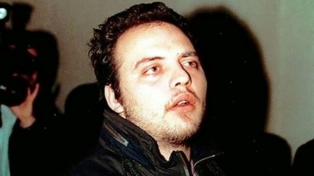 Σαν σήμερα, 27 Ιανουαρίου 1996: Η σύλληψη του «δράκου με το πριόνι», Αντώνη Δαγκλή, που στοίχειωσε τη νύχτα της Αθήνας