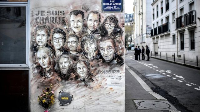Σαν σήμερα, 07 Ιανουαρίου 2015: Η μαύρη Τετάρτη του Παρισιού – Η μέρα που η σάτιρα (Charlie Hebdo) πλήρωσε με αίμα την ελευθερία της