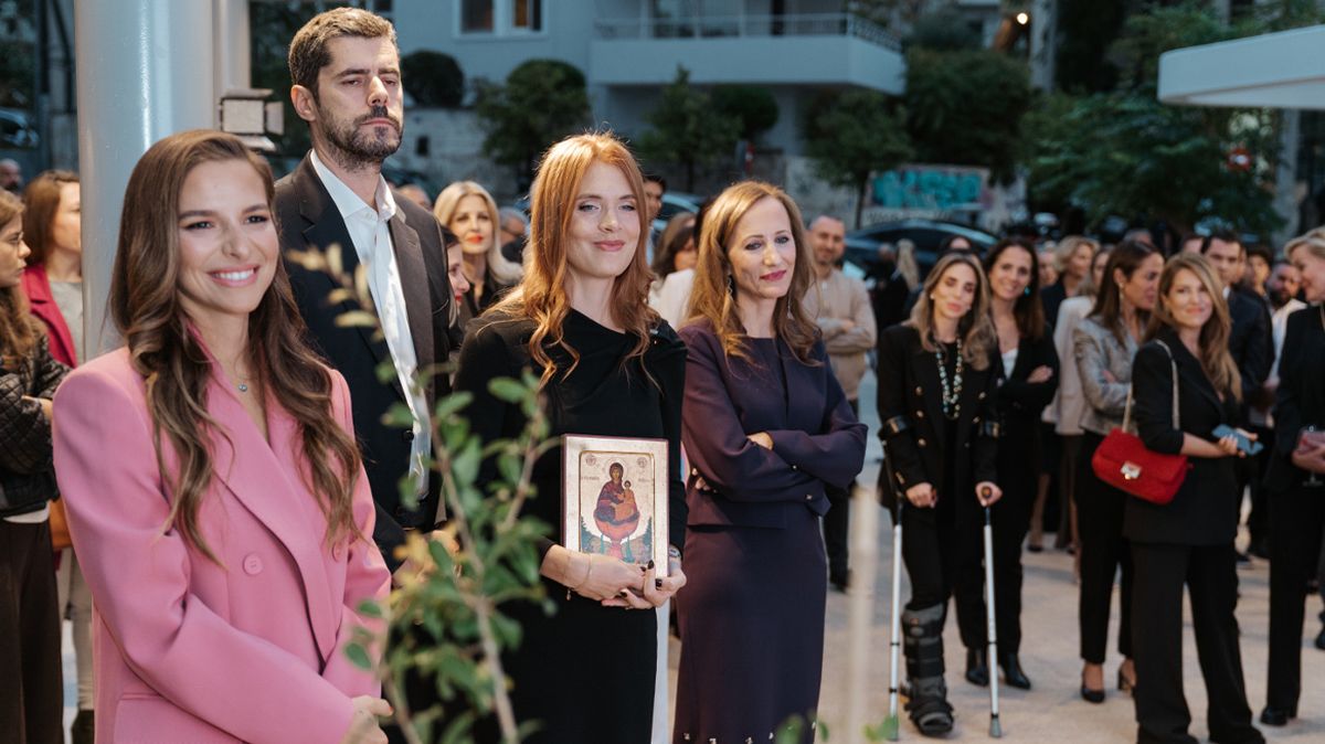Φωτογραφία από τα εγκαίνια