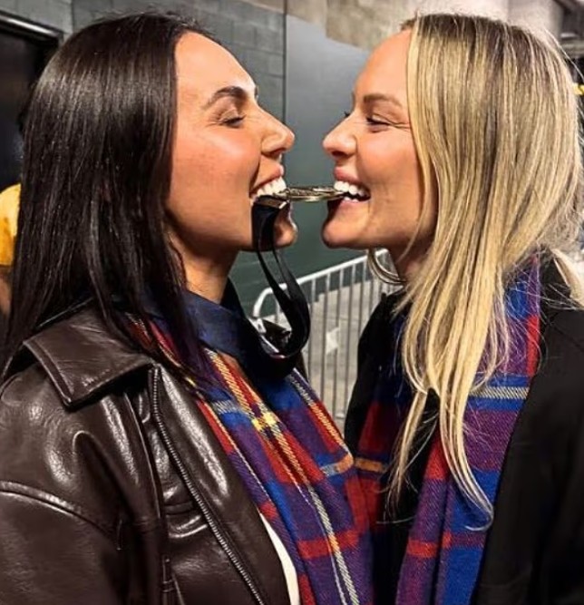 Οι δύο πρώην κολλητές