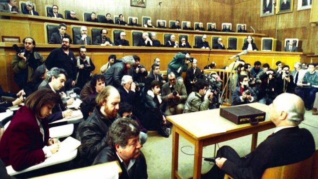 Σαν σήμερα, 16 Ιανουαρίου 1992: Η ετυμηγορία που δίχασε μια χώρα – 34 χρόνια από το τέλος της «δίκης του αιώνα» για την Τράπεζα Κρήτης