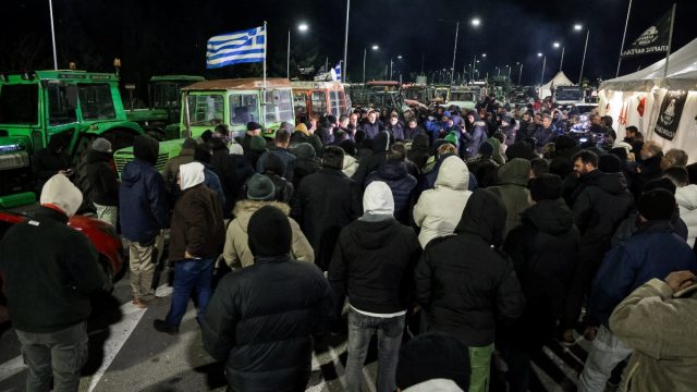 Αγρότες – Μητσοτάκης: Σκληρό μπρα ντε φερ για διάλογο – «Επαναστατική γυμναστική» λέει η κυβέρνηση