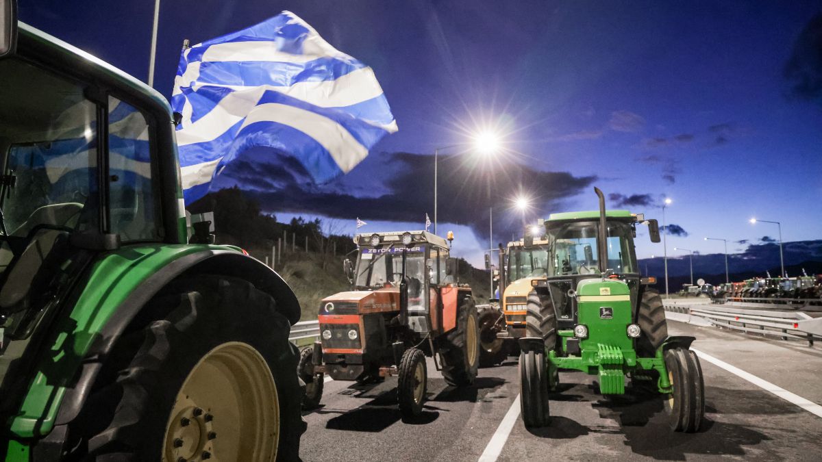 Αγρότες: Δύο συναντήσεις με τον πρωθυπουργό την Τρίτη – Το Μέγαρο Μαξίμου ανταποκρίθηκε θετικά στο αίτημά τους, αναμένονται οι 20μελείς συνθέσεις