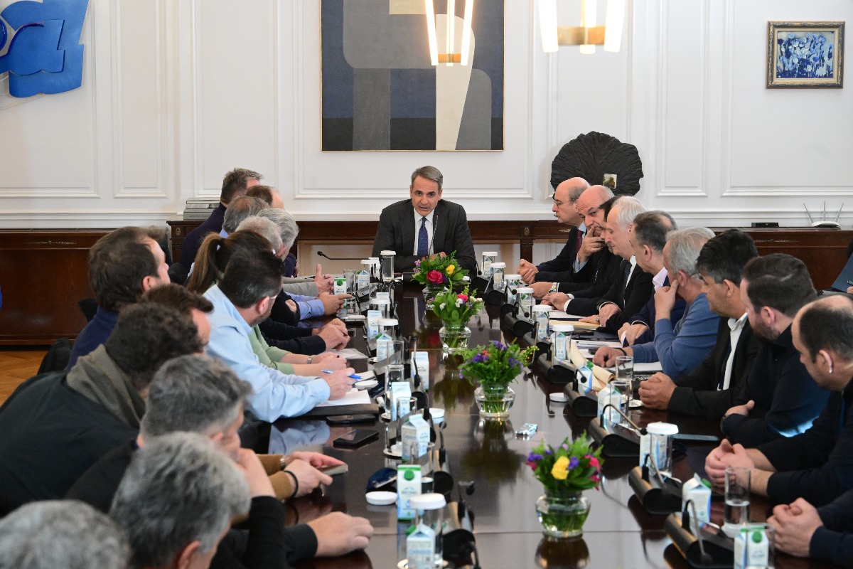 Συνάντηση του πρωθυπουργού Κυριάκου Μητσοτάκη με εκπροσώπους αγροτών και κτηνοτρόφων στο Μέγαρο Μαξίμου