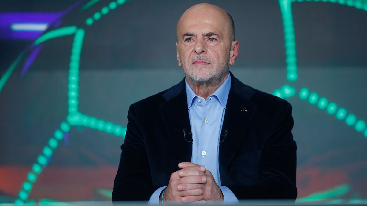 «Σκασμένος» ο Γιάννης Αλαφούζος με ΣΚΑΪ – Σαρωτικές αλλαγές και μεγάλη… μεταγραφή!