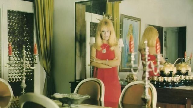 Αλίκη Βουγιουκλάκη: Στα αζήτητα 8 μήνες το ρετιρέ της Στησιχόρου – Ο υποψήφιος αγοραστής από τη Νέα Υόρκη και η νέα μειωμένη τιμή