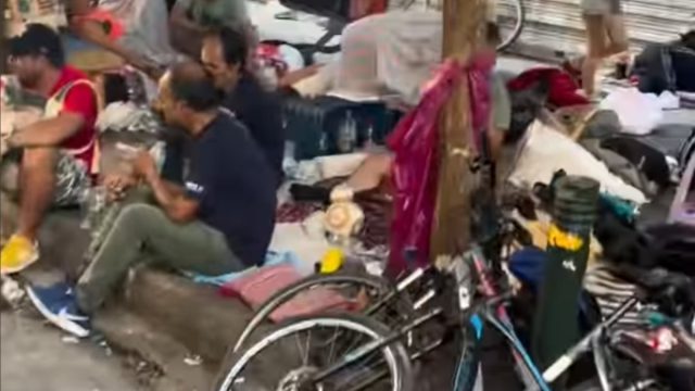 Ένα ντροπιαστικό βίντεο για την Αθήνα με άστεγους και ναρκομανείς