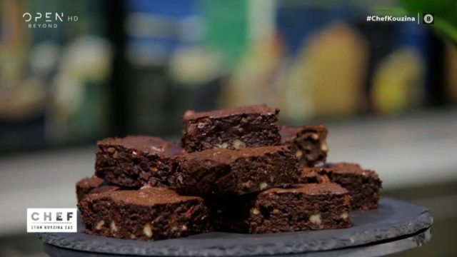 Συνταγή για σοκολατένια brownies με πεκάν