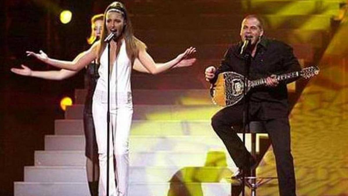 Έτσι γράφτηκε η ιστορία της Έλενας Παπαρίζου και των Antique!